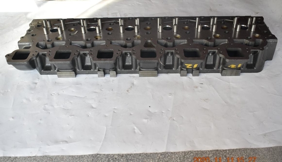 Các bộ phận động cơ diesel Đầu xi lanh Assy 1105096 Đối với động cơ  E3406 3406